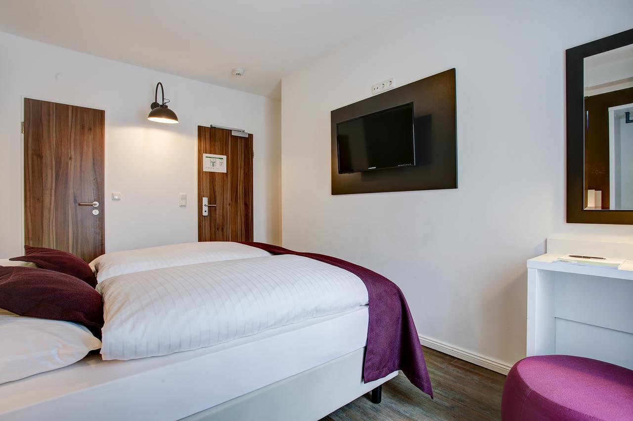 Hotel West Гамбург Экстерьер фото
