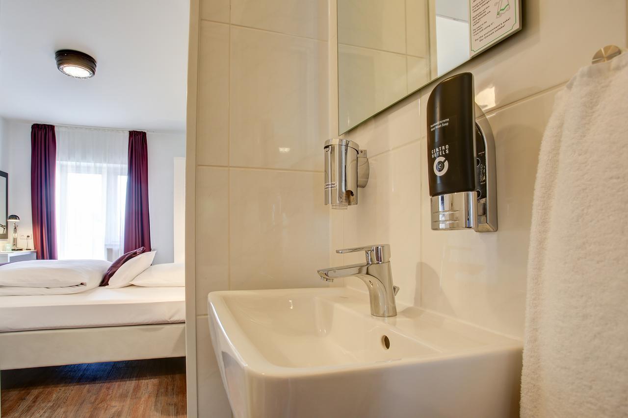 Hotel West Гамбург Экстерьер фото