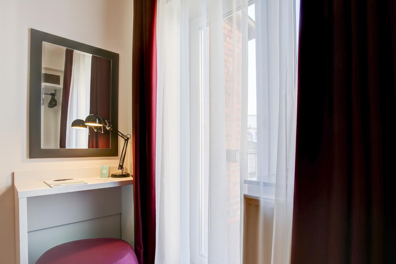 Hotel West Гамбург Экстерьер фото